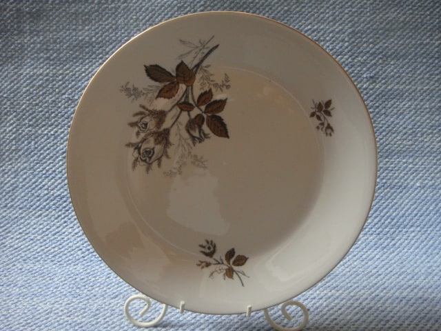 Arabia Victoria lautanen 23,5 cm.