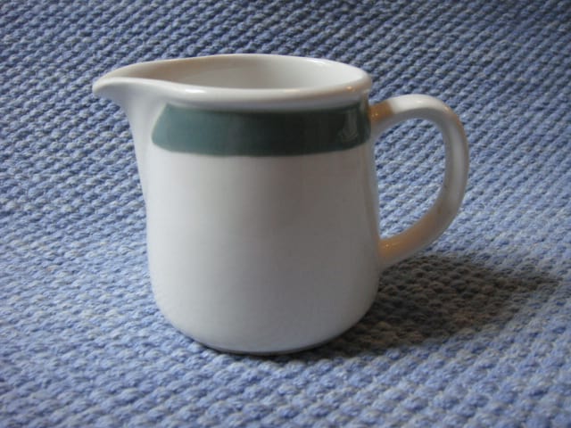 Vihreävalko kermakko
