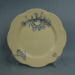 Arabia Kolme ruusua lautanen 21 cm FQ-malli.