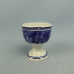 Arabia Maisema jalallinen munakuppi 5,5 cm sininen.