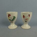 Arabia Kukko ja Kana munakuppi jalallinen.