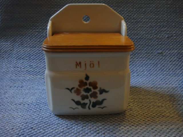 Mjöl salkkari