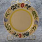 Käsinmaalattu lautanen, 17,5 cm, R-malli