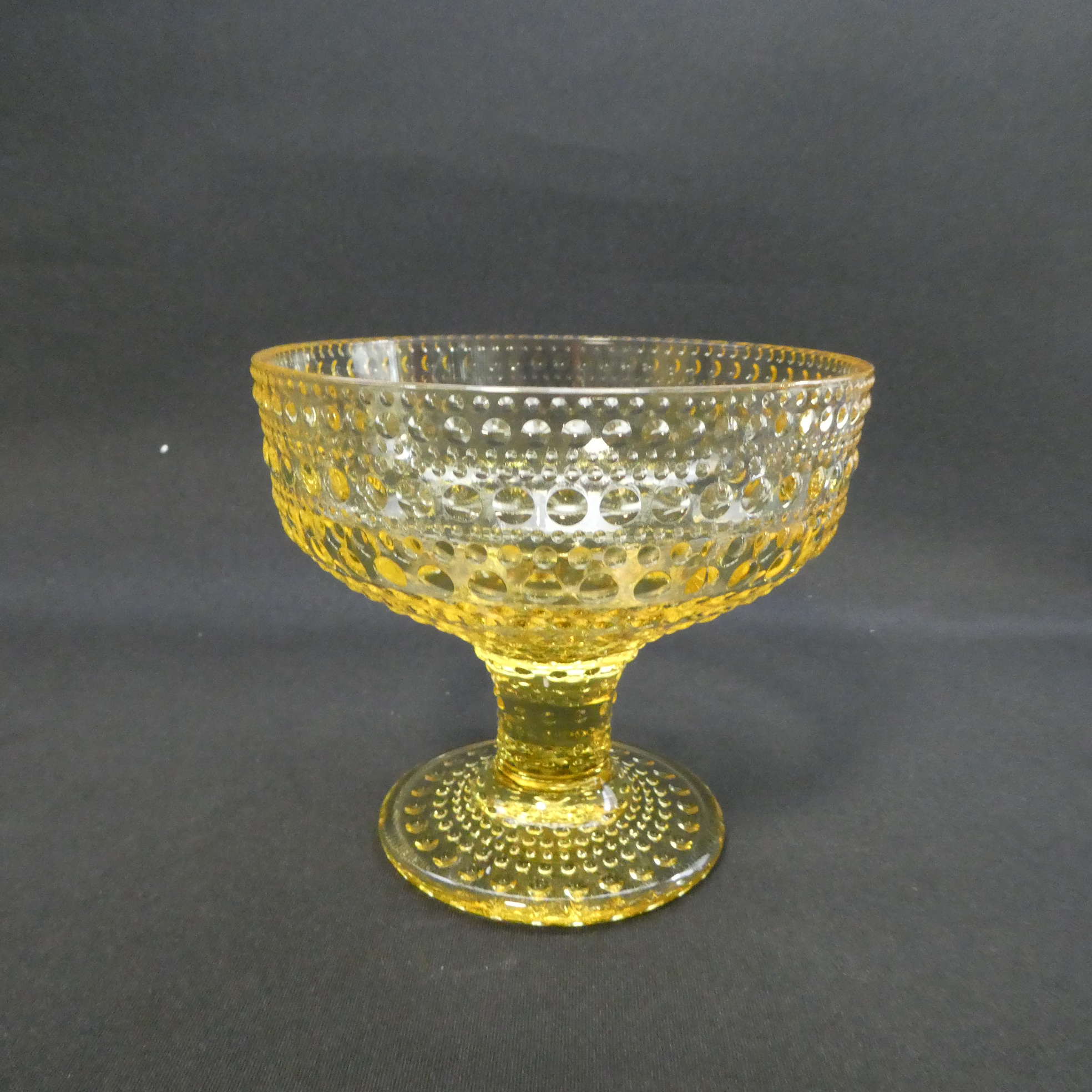 Iittala Kastehelmi jalallinen kulho 35 cl sitruunankeltainen