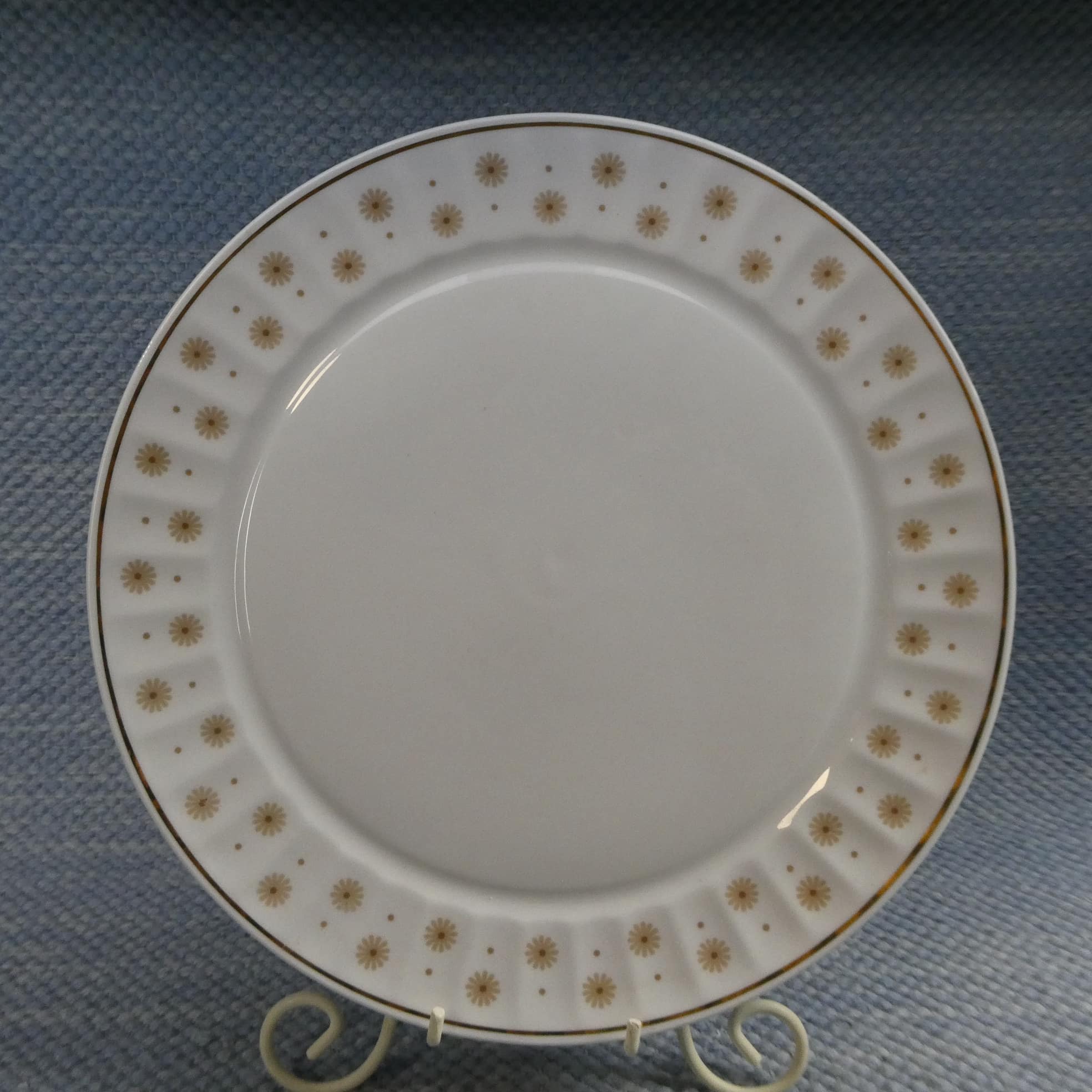 Arabia Roksana tarjoiluvati beige 26 cm