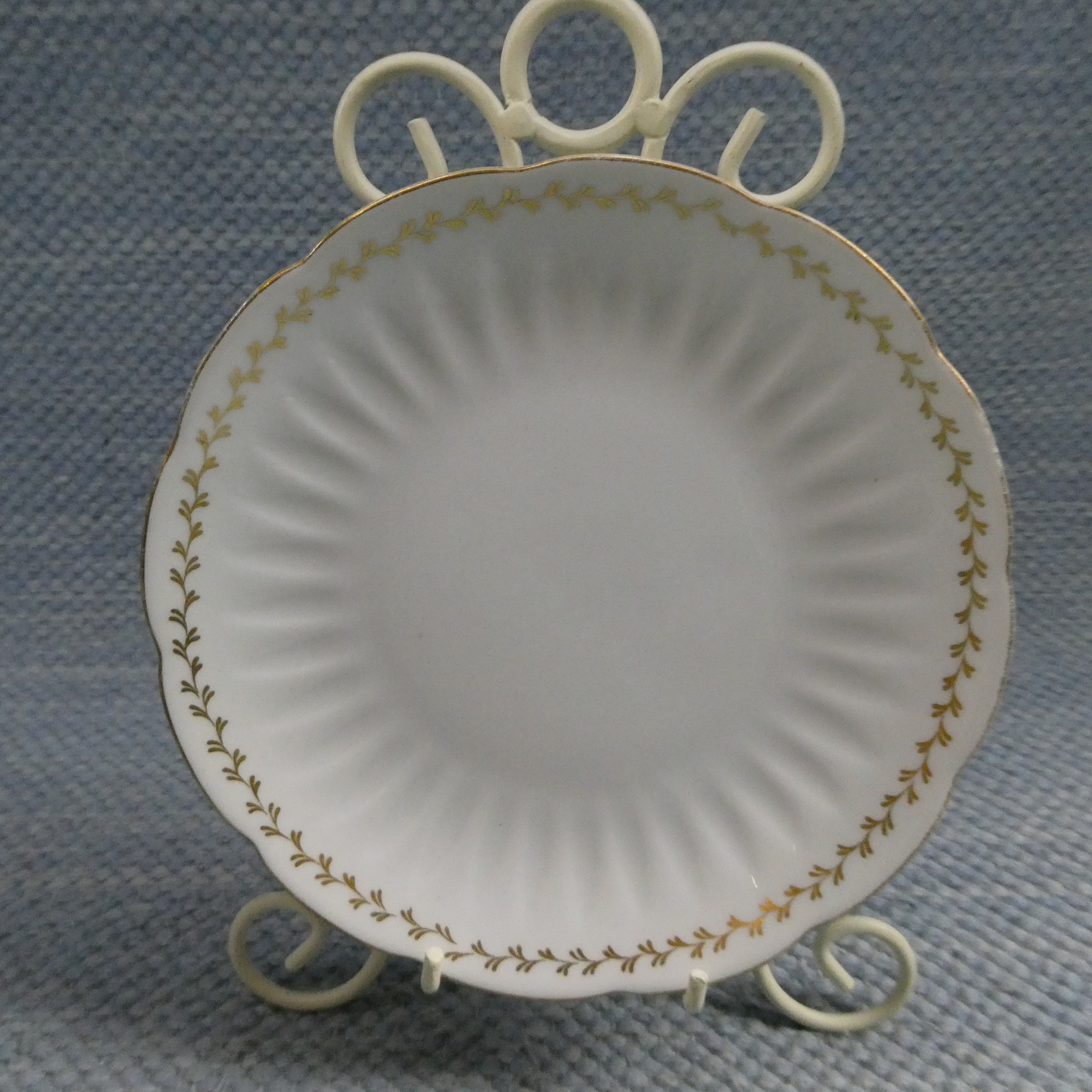 Arabia Keiju leipälautanen 16,5 cm