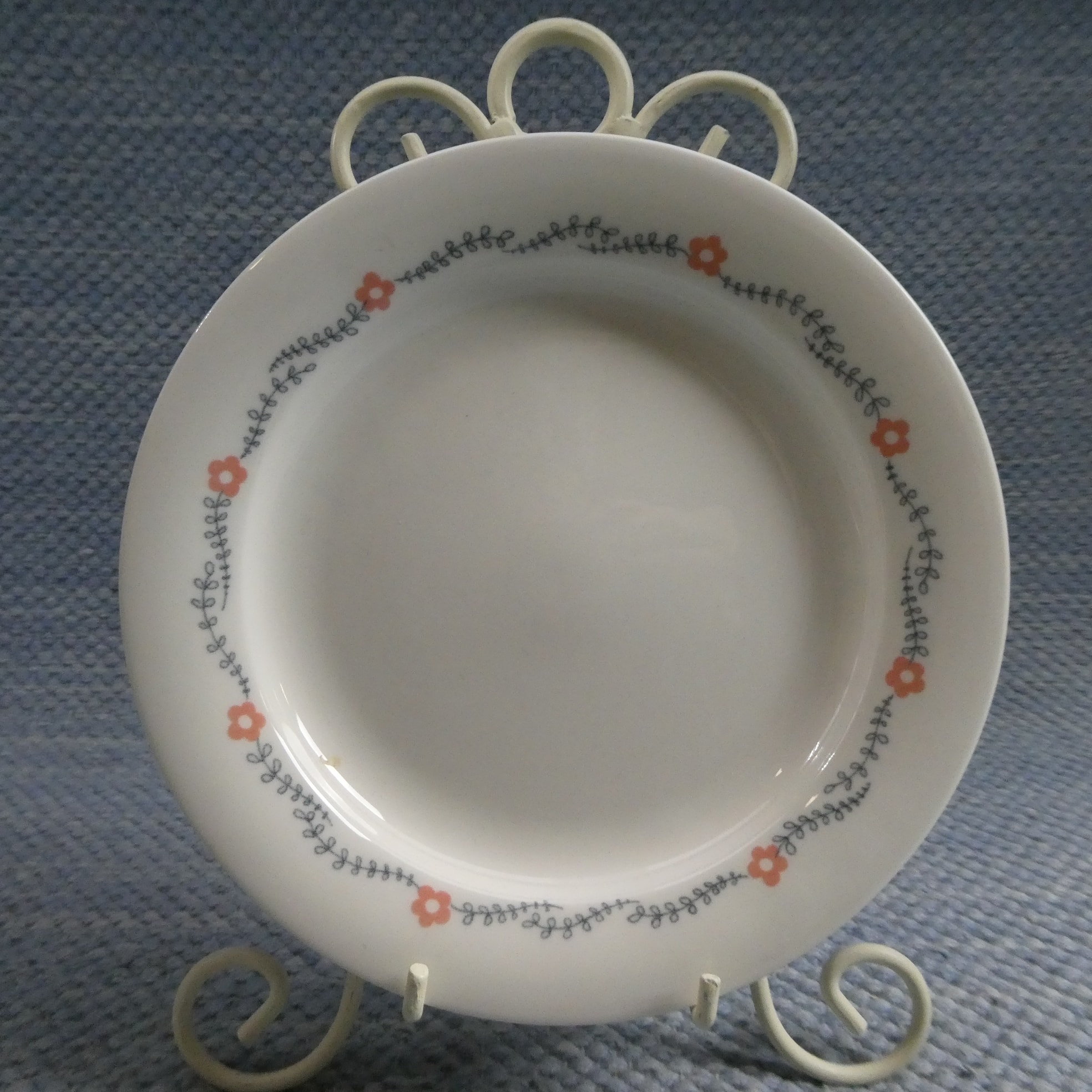Arabia Arctica Rosette lautanen punainen 17 cm