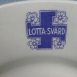 Arabia Lotta Svärd lautanen