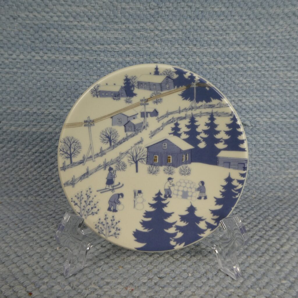 Arabia Kylätie joululautanen 12 cm