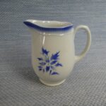 Maitokannu korkeus 13,5 cm .