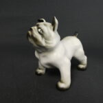 Arabia Buldog koirafiguuri.