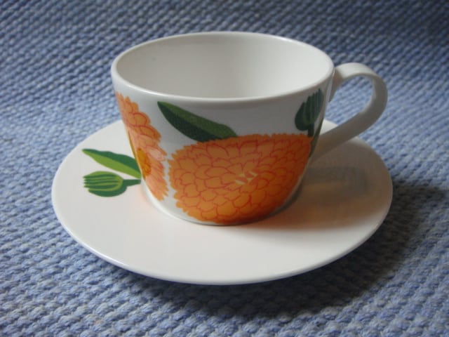 Iittala/Marimekko Primavera kahvikuppi oranssi Maija Isola.