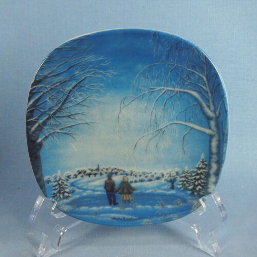 Arabia Talvitunnelmia seinälautanen 12 cm.