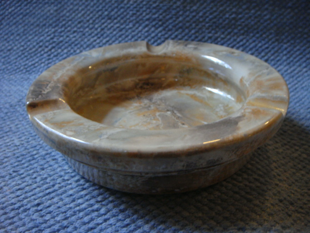 Tuhkakuppi  