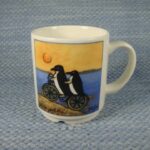 Arabia Yhteispelillä Pingviinimuki Hrljä