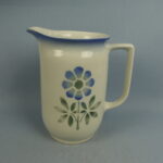 Arabia Kaadin sininen puhalluskoriste kukka ST-malli.