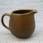 Arabia kermakko ruskea B-malli