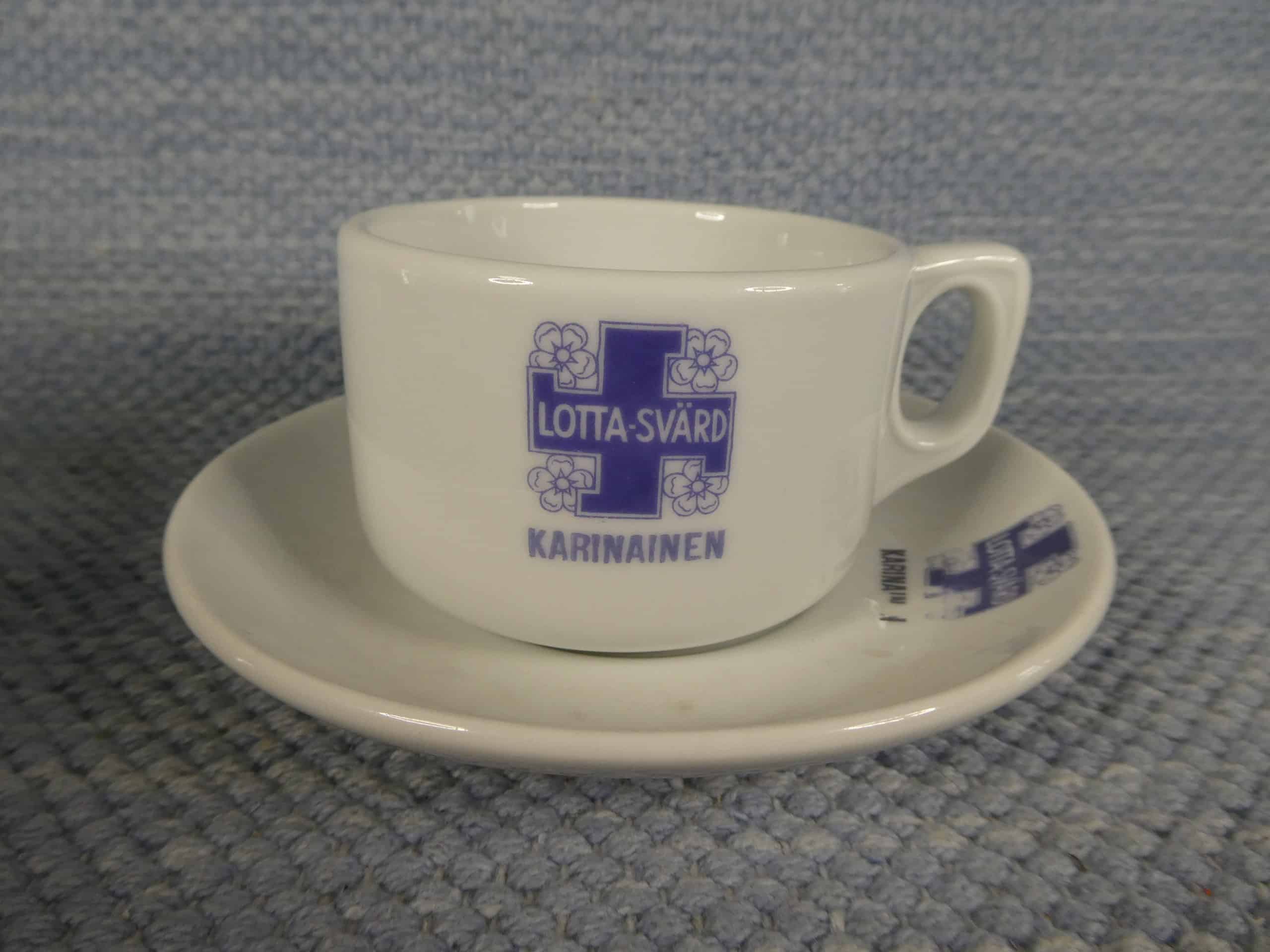 Karinainen Lotta Svärd kahvikuppi