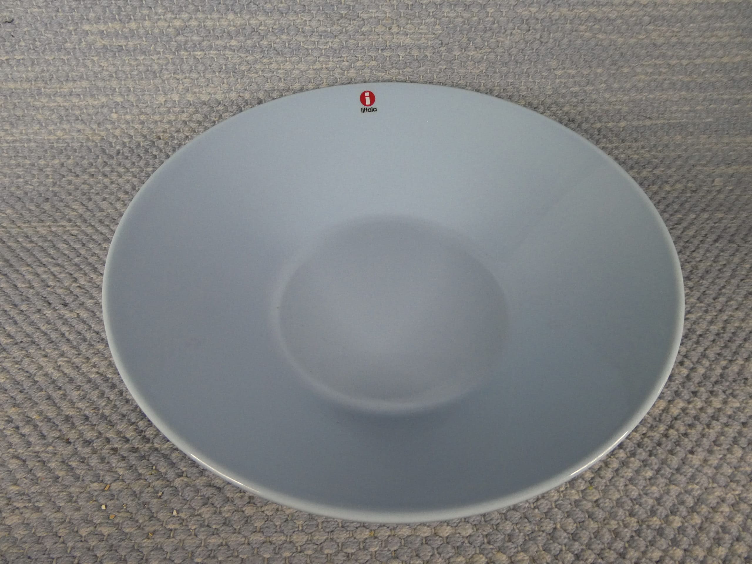 Iittala Teema vaaleansininen lautanen syvä 21 cm.
