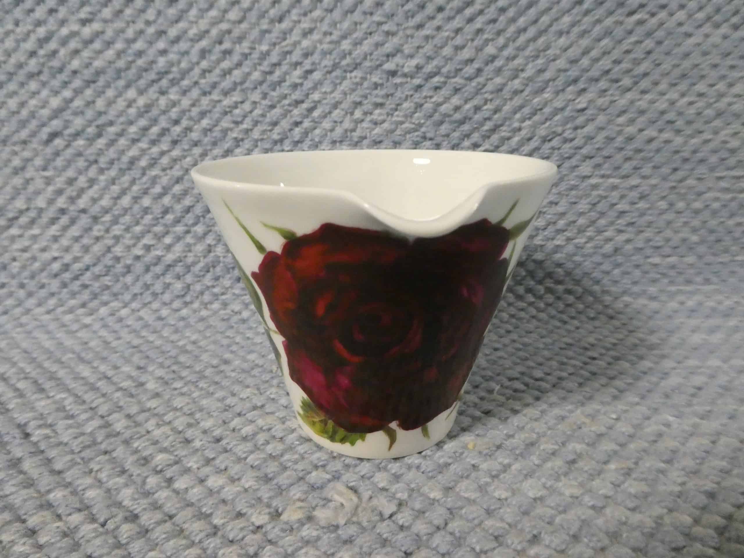 Ruusu kermakko, SS-malli