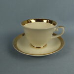 Arabia Kahvikuppi kultainen leveä raita sisäreunassa AX-malli.