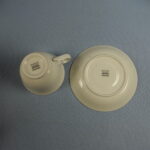 Arabia Kahvikuppi kultainen leveä raita sisäreunassa AX-malli.