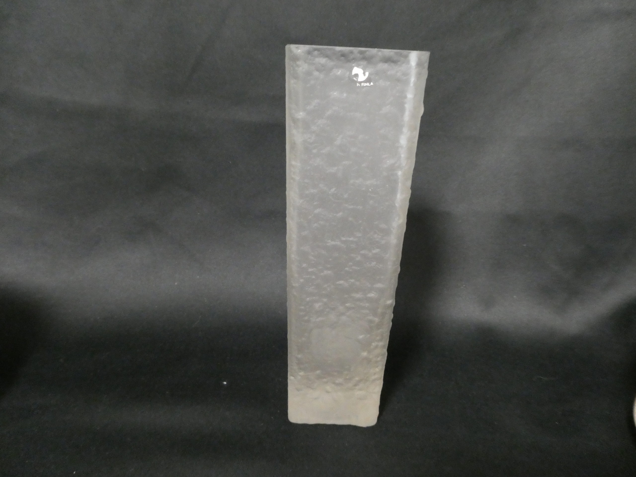 Linearia maljakko