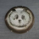 Karhu, seinälaatta, Fauna Fennica