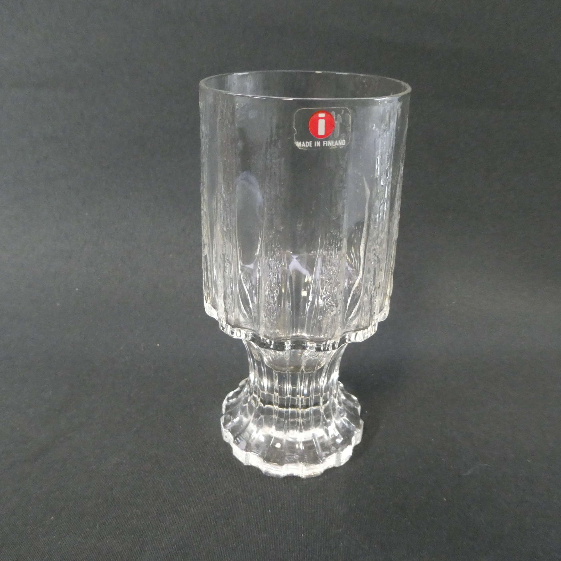 Iittala Vellamo jalallinen viinilasi 22 cl Valto Kokko.