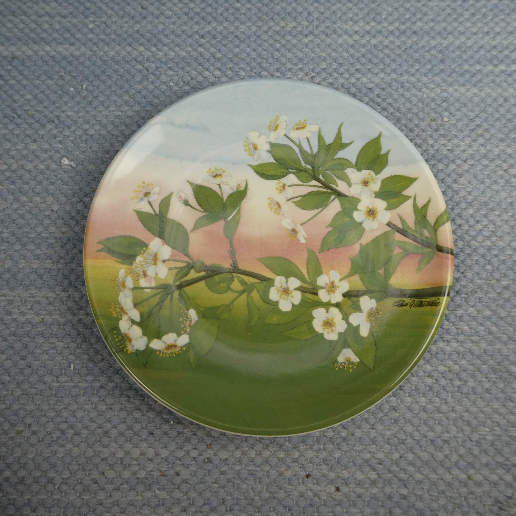 Arabia Kirsikkapuu seinälautanen 20 cm, Toivo G. Utriainen