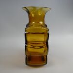 Riihimäen lasi Amuletti maljakko 1732 amber Tamara Aladin