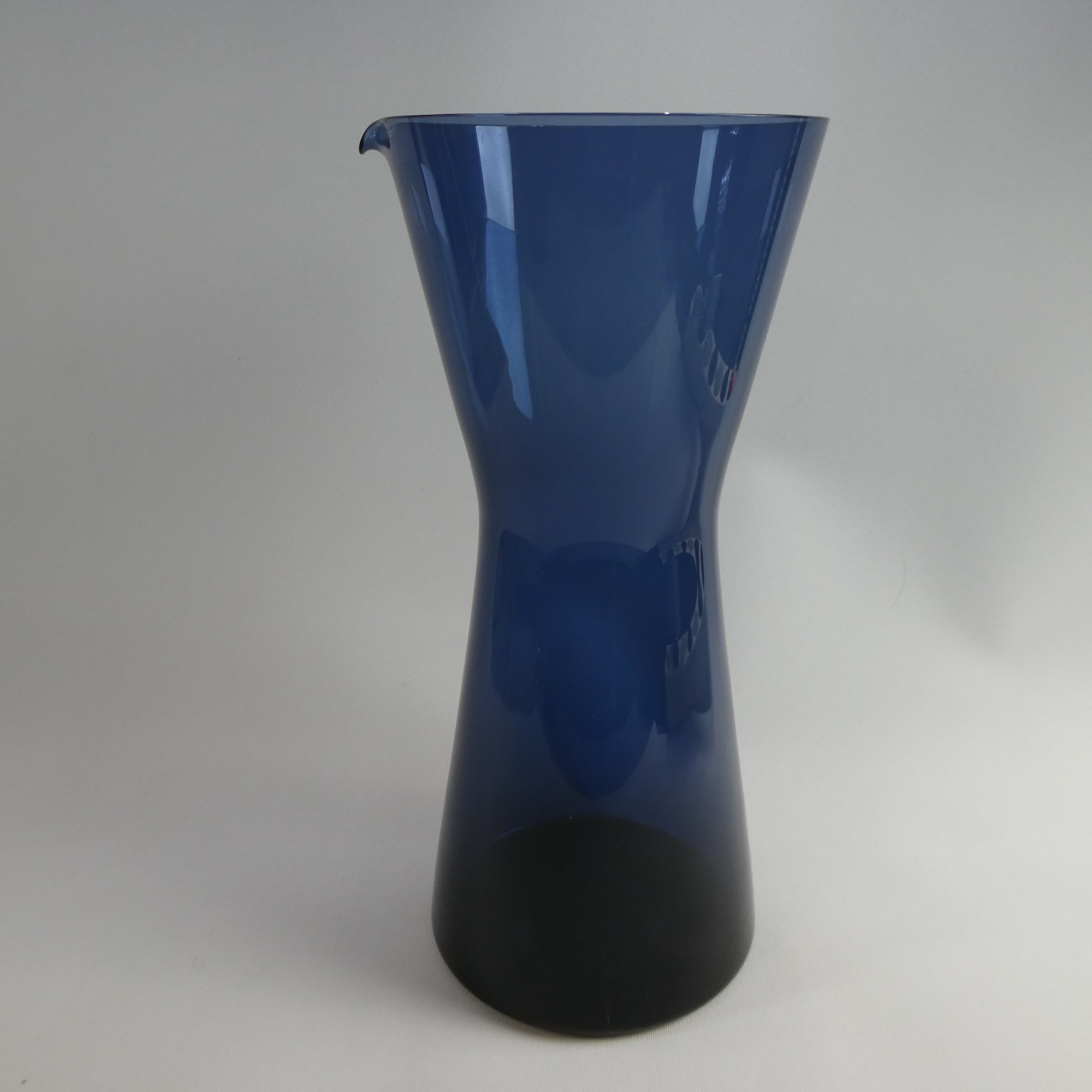 Iittala Kartio kaadin mustikansininen Kaj Franck