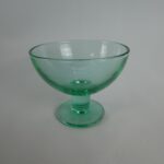 Iittala Verna jälkiruokakulho (koivun?)vihreä Kerttu Nurminen.