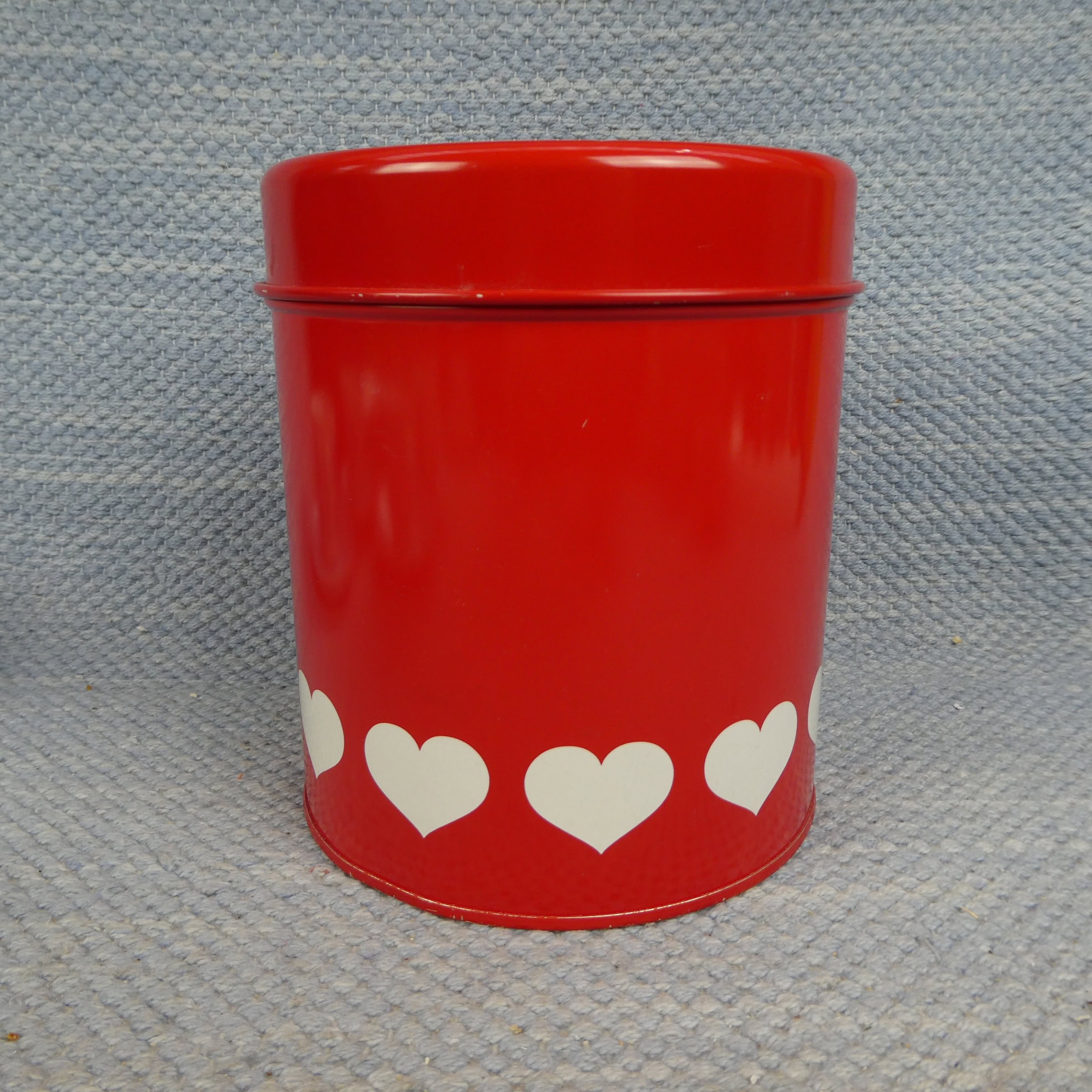 GWS Sydän peltipurkki 15 cm.