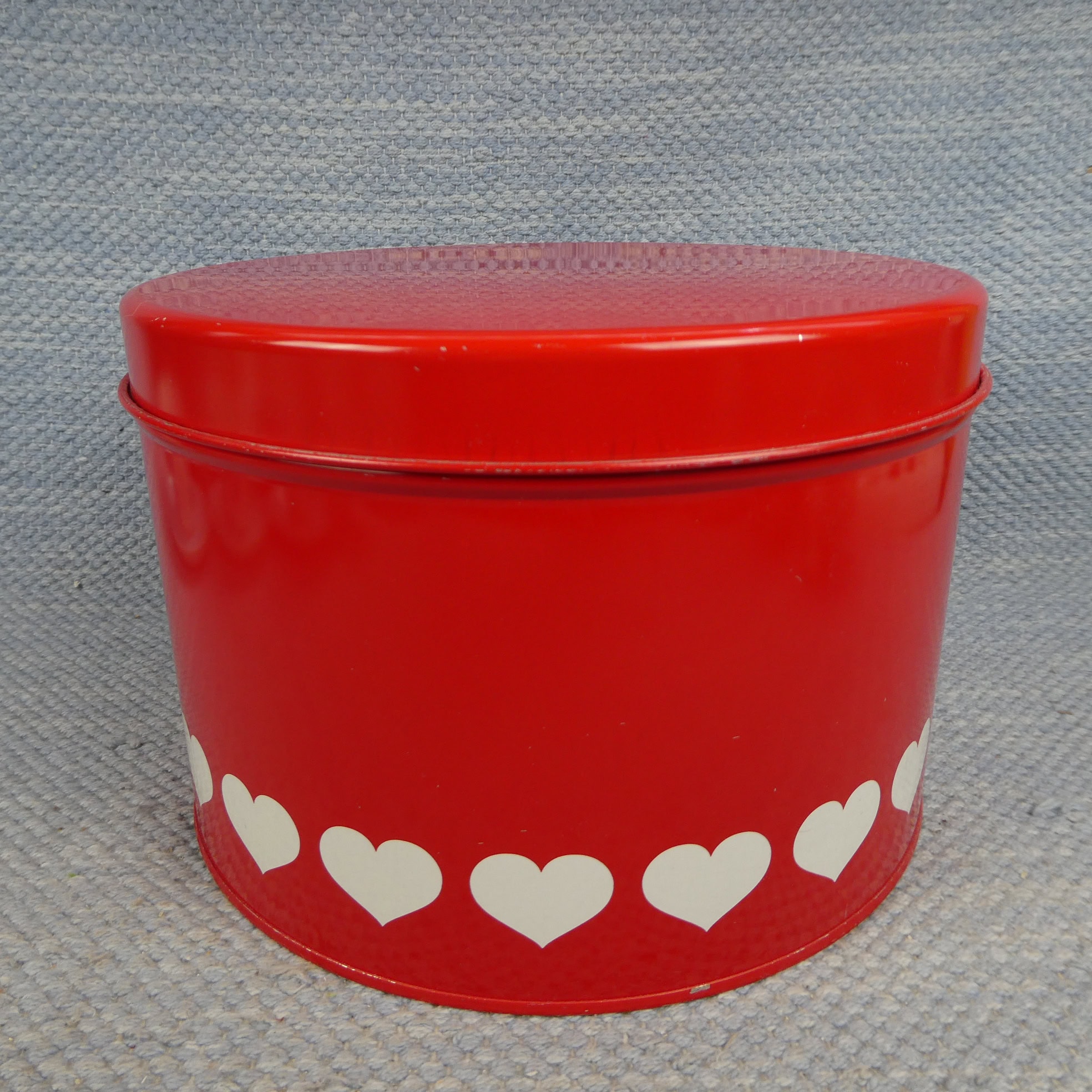 GWS Sydän peltipurkki 14,5 cm.