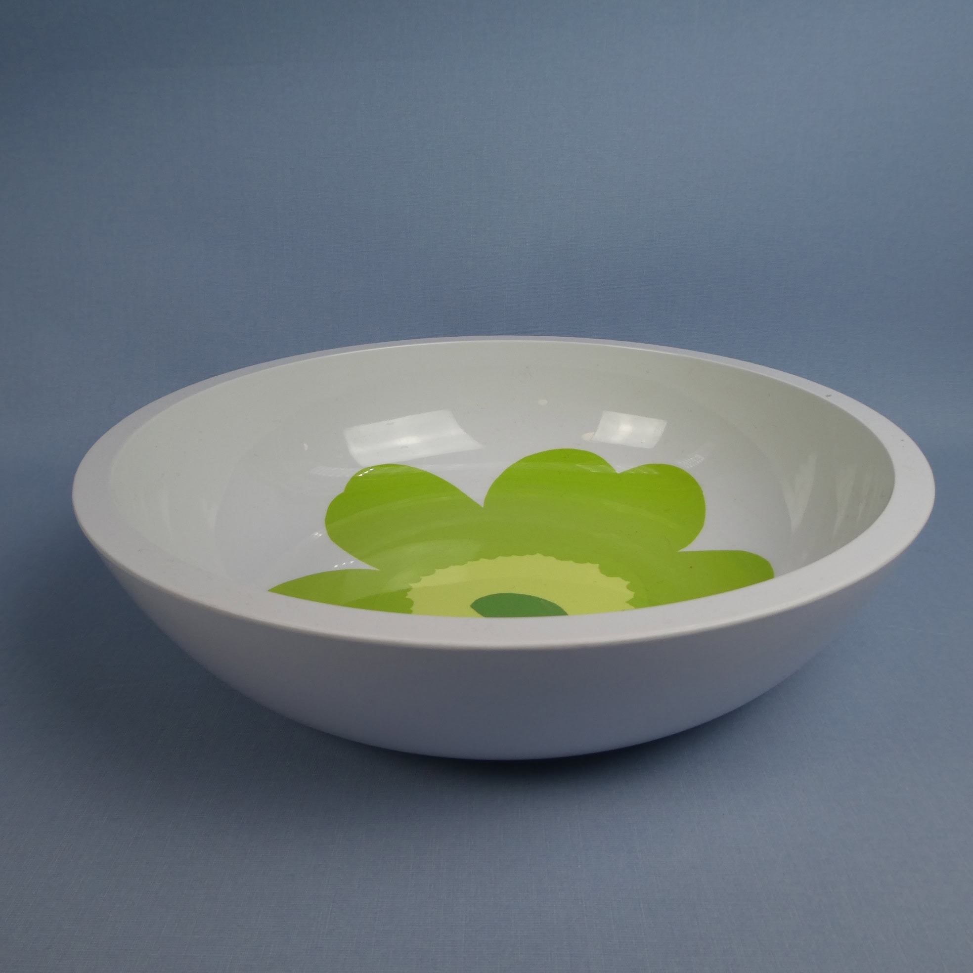 Marimekko Unikko salaattikulho vaaleanvihreä.