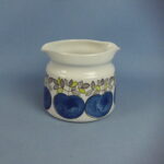 Rörstrand Viktoria kastikekaadin.