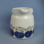 Rörstrand Viktoria kaadin.