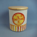 Arabia Appelsiini kannellinen purkki Minna Immonen.