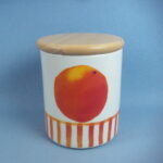 Arabia Appelsiini kannellinen purkki Minna Immonen.