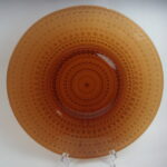 Nuutajärven lasi Kastehelmi tarjoiluvati 31,5 cm ruskea.