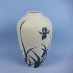 Arabia Maljakko vihreä koriste käsinmaalattu.