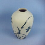 Arabia Maljakko vihreä koriste käsinmaalattu.