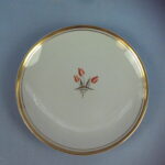 Arabia lautanen punaisia Tulppaaneja halkaisija 15 cm.