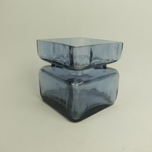 Riihimäen lasi Pala maljakko 1493 neodyymi.