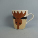 Aarikka Hirvonen muki ruskea.