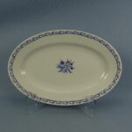 Arabia Lehvä tarjoiluvati soikea sininen.