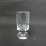 Iittala Katinka snapsilasi jalallinen.