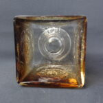 Kumela Lähde maljakko 4603 ruskea jalallinen.