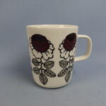 Marimekko Vihkiruusu muki 25 cl punainen.